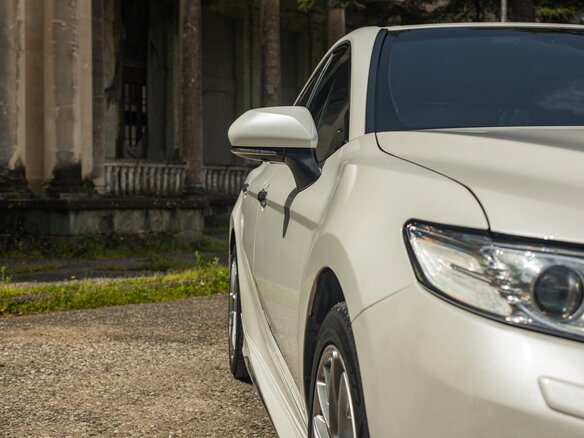 2019 Toyota Camry VIII (XV70), белый, 3500000 рублей - вид 26