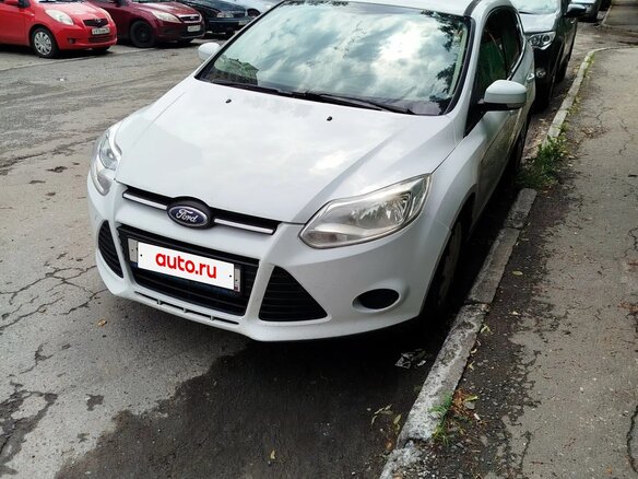 2012 Ford Focus III, белый, 700000 рублей