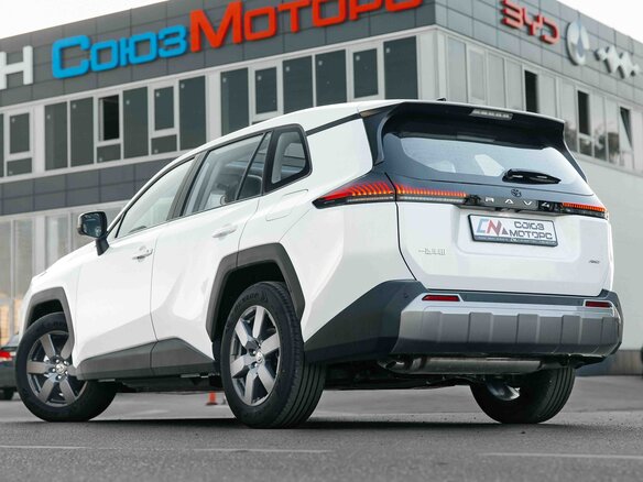 2026 Toyota RAV4 VI (XA60), белый, 4090000 рублей - вид 6