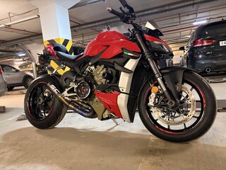 2022 Ducati Streetfighter V4, красный, 1200000 рублей, вид 4