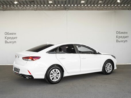 2017 Hyundai Sonata VII (LF) Рестайлинг, белый, 1599000 рублей, вид 2