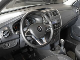 2022 Renault Logan Stepway II Рестайлинг, белый, 1329000 рублей, вид 5