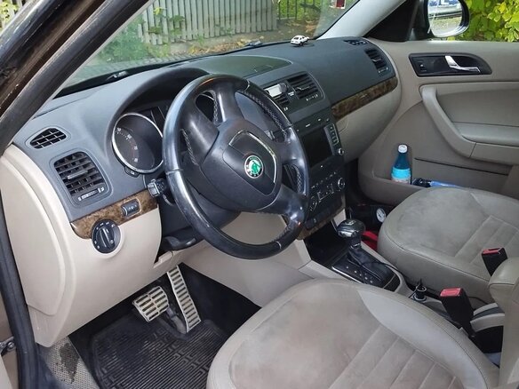 2011 Skoda Yeti I, коричневый, 550000 рублей - вид 5
