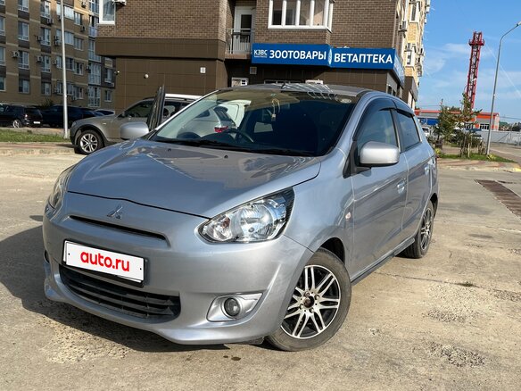 2012 Mitsubishi Mirage VI, серебристый - вид 1