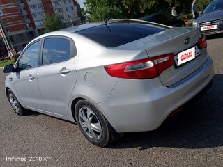 2011 Kia Rio 5-speed III, серебристый, 670000 рублей, вид 3