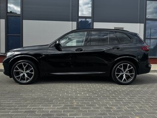 2022 BMW X5 30d IV (G05/G18), чёрный, 7900000 рублей, вид 5