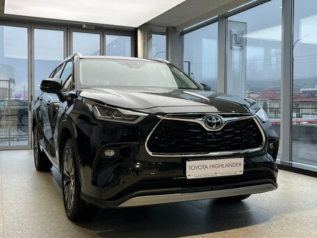 Toyota Highlander IV (XU70)