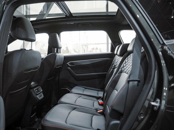 2026 Geely Okavango I Рестайлинг, серый, 4085990 рублей - вид 22