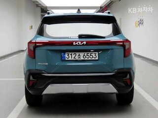 2022 Kia Seltos I, зелёный, 1645000 рублей, вид 4