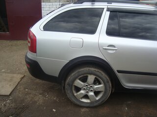 2007 Skoda Octavia Scout II (A5), серебристый, 650000 рублей, вид 3