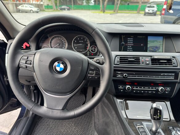 2012 BMW 5 серии 528i xDrive VI (F10/F11/F07), синий, 2350000 рублей - вид 7