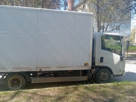 2020 Isuzu Elf (N-series), белый, 1800000 рублей, вид 3