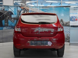 2015 Renault Sandero II, красный, 729000 рублей, вид 5