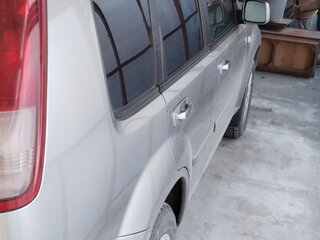 2004 Nissan X-Trail I Рестайлинг, серебристый, 850000 рублей, вид 4