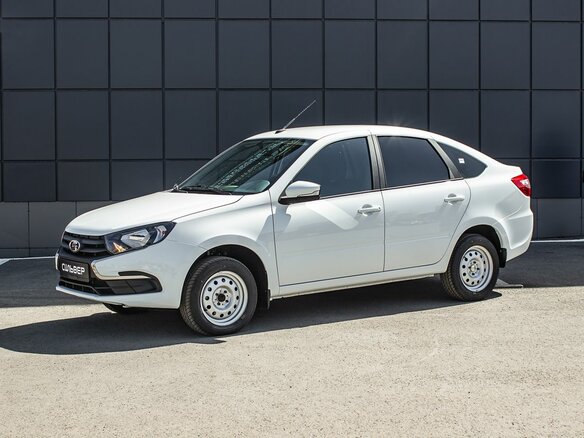 2026 Lada (ВАЗ) Granta I Рестайлинг, белый - вид 3