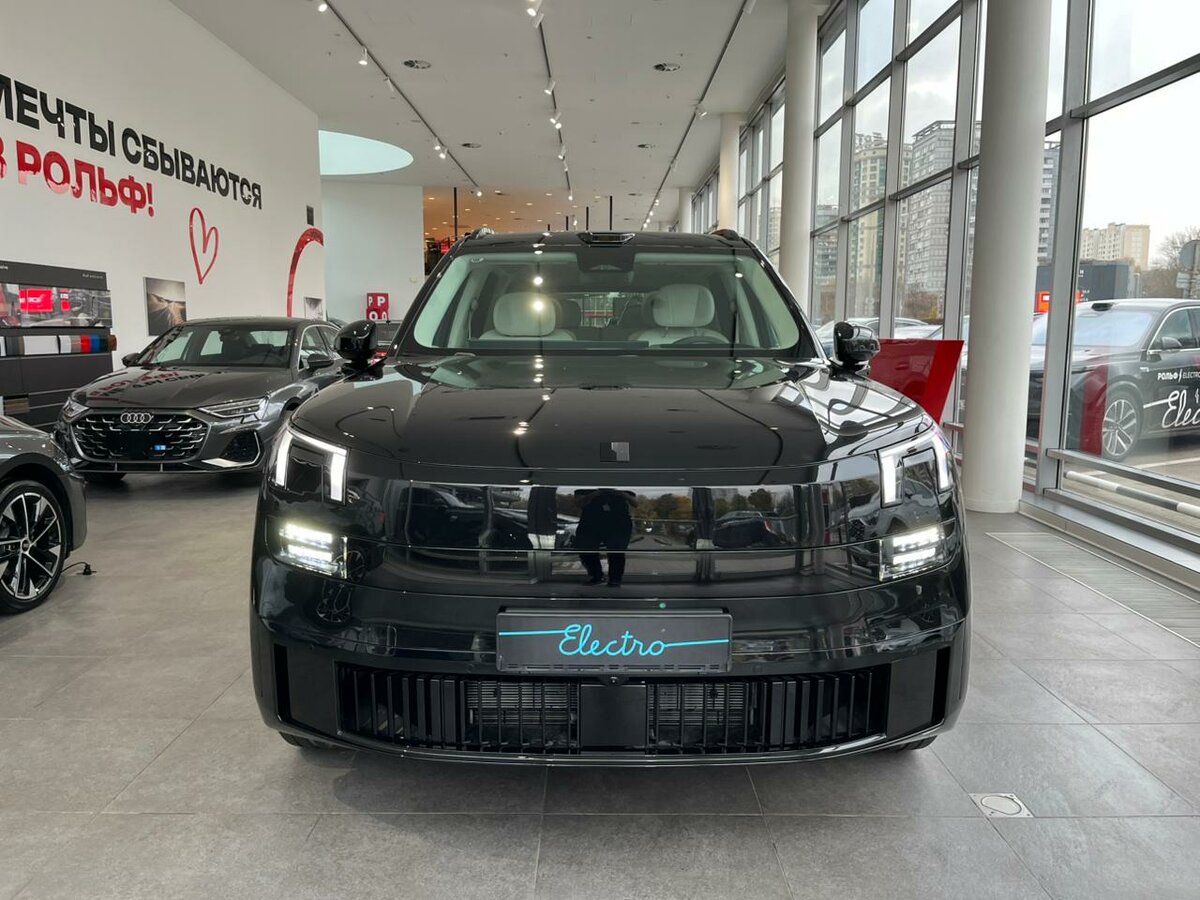 Открыть фотографии: Lynk & Co 900