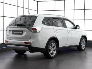 2014 Mitsubishi Outlander III Рестайлинг, белый, 1459000 рублей, вид 4