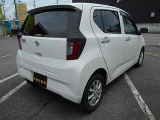2023 Toyota Pixis Epoch II, белый, 530010 рублей, вид 4