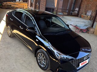 2022 Hyundai Solaris II Рестайлинг, чёрный, 1980000 рублей, вид 4
