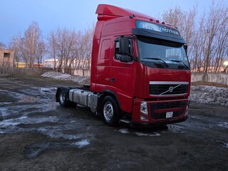 2011 Volvo FH, красный, 3100000 рублей, вид 1