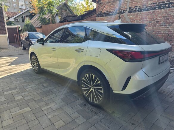 2022 Lexus RX 350 V, белый, 8200000 рублей - вид 3