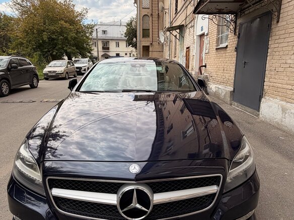 2014 Mercedes-Benz CLS 350 CDI BlueTEC II (C218), синий, 2050000 рублей - вид 1