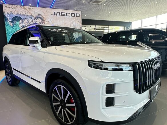 2024 Jaecoo J7 I, белый, 3729900 рублей