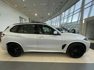 2025 BMW X5 40d IV (G05/G18) Рестайлинг, белый, 14700000 рублей, вид 4