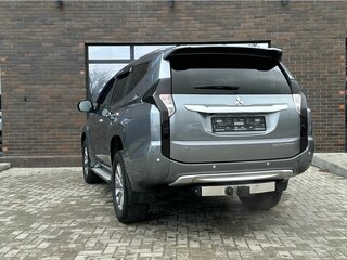 2017 Mitsubishi Pajero Sport III, серый, 2650000 рублей, вид 3
