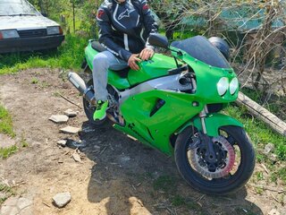 Kawasaki ZXR 750