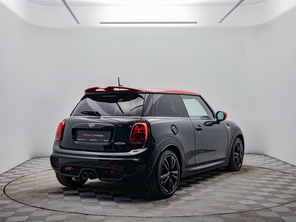 2020 Mini Hatch JCW III (F55/F56) Рестайлинг, зелёный - вид 4