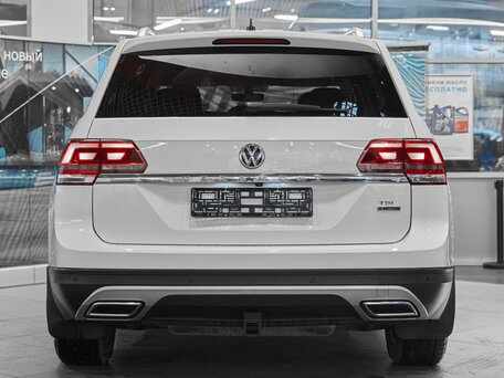 2018 Volkswagen Teramont I, белый, 2549000 рублей, вид 5