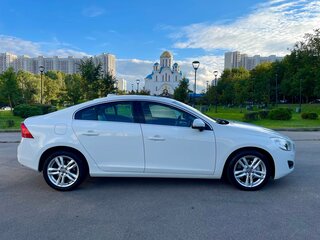 2013 Volvo S60 II, белый, 1855000 рублей, вид 2