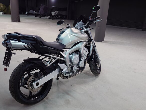 2004 Yamaha FZ6, серебристый, 530000 рублей - вид 6