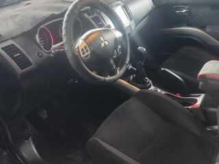 2007 Mitsubishi Outlander II, чёрный, 950000 рублей, вид 2