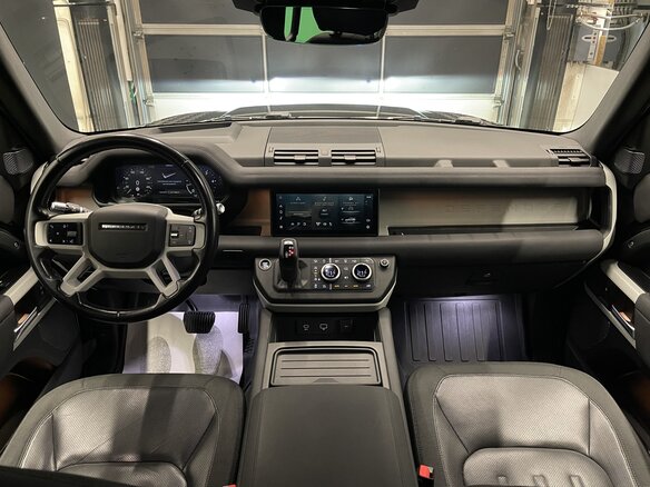2020 Land Rover Defender 110 II, чёрный - вид 12