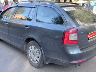 2009 Skoda Octavia II (A5) Рестайлинг, серый, 820000 рублей, вид 4