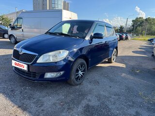 2011 Skoda Fabia II Рестайлинг, синий, 345000 рублей, вид 1