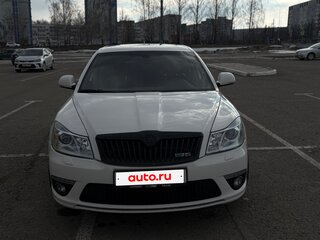 2011 Skoda Octavia RS II Рестайлинг, белый, 1200000 рублей, вид 2