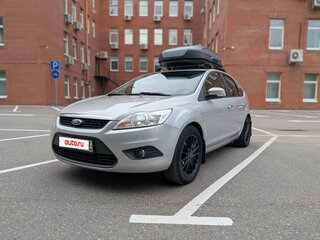 2011 Ford Focus II Рестайлинг, серебристый, 620000 рублей, вид 1