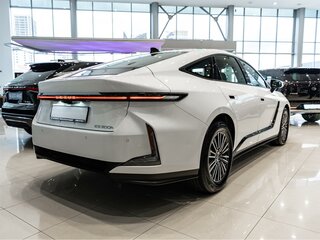2026 Lexus ES 300h VIII, белый, 7990000 рублей, вид 5