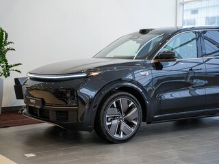 2025 Li Auto (Lixiang) L9 52.3 kWh I Рестайлинг, чёрный, 9415138 рублей, вид 2