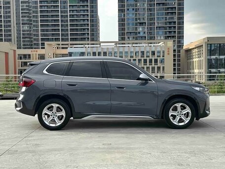2023 BMW X1 Long 20Li sDrive III (U11/U12), серый, 2590000 рублей, вид 4