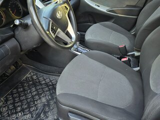 2011 Hyundai Solaris I, серебристый, 870000 рублей, вид 5