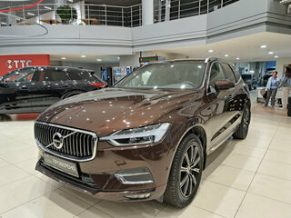 2020 Volvo XC60 II, коричневый, 4250000 рублей, вид 1