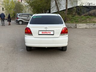 2003 Toyota Platz, белый, 450000 рублей, вид 5