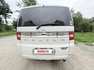 2010 Mitsubishi Delica D:5 I, белый, 2100000 рублей, вид 4