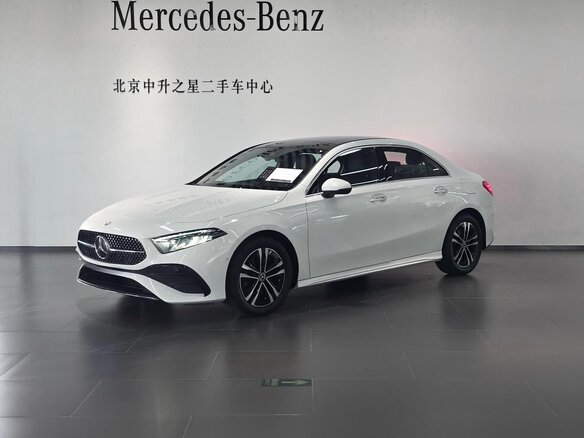 2023 Mercedes-Benz A-Класс 180 Long IV (W177) Рестайлинг, белый, 1640000 рублей