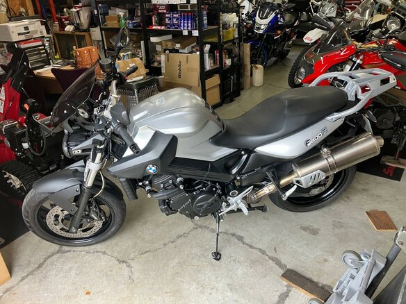 2010 BMW F 800 R, серебристый, 577000 рублей
