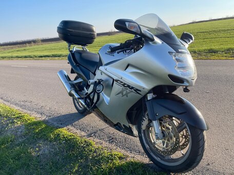 2002 Honda CBR 1100 XX, серебристый, 600000 рублей, вид 3
